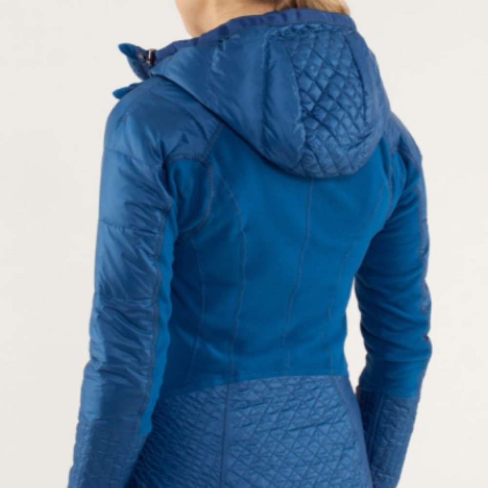 Lululemon Run Bundle Up Jacket - image 2